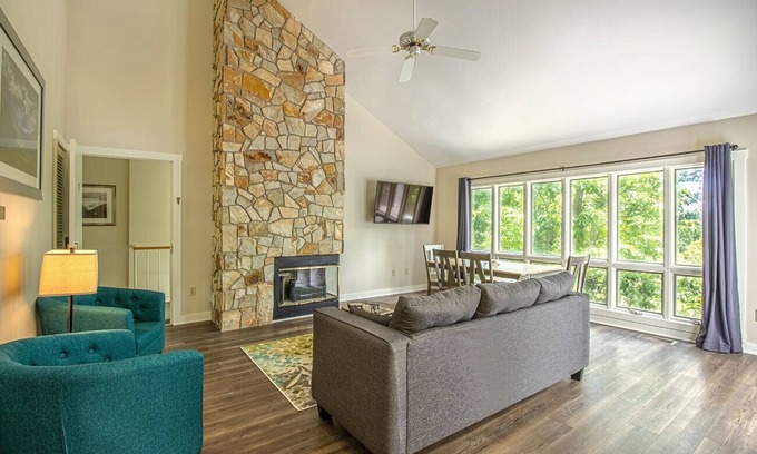 Massanutten House | Resort home, Private Foosball Table, Jacuzzi tubs, & Dog-Friendly!