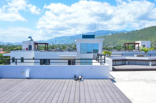 Eden Gardens Apartment | Resort Like Amenities - Accommodation In The City