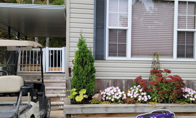 Gravenhurst Cottage | Resort living with cottage lifestyle, close to all that Muskoka offers.