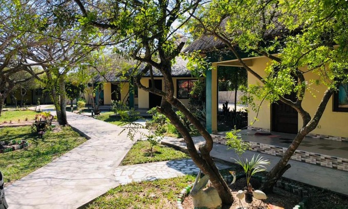 Marracuene Hotel | RESORT MIKAJU