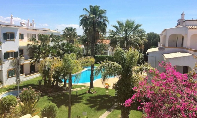 Ferreiras Apartment | Resort Solcosta- 2 bedroom apartment, pool, A/C, Wi-Fi, Gym,close to restaurants