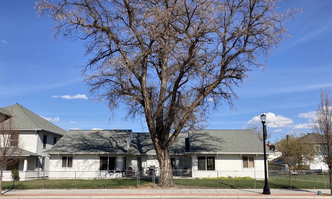 Baker City House | Resort Street Resort Suite #B