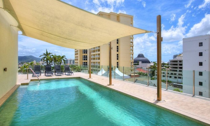 Cairns Central Business District Apartment | Resort Style Cityview Getaway in Perfect Location