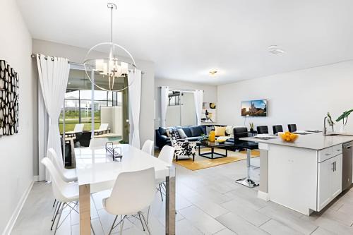 Davenport House | Resort Style, close to Disney and other parks