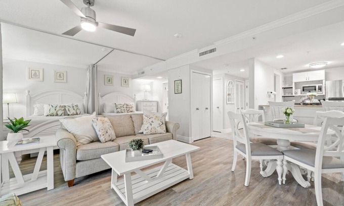 Palm Harbor Condo | Resort Style Stay at Innisbrook