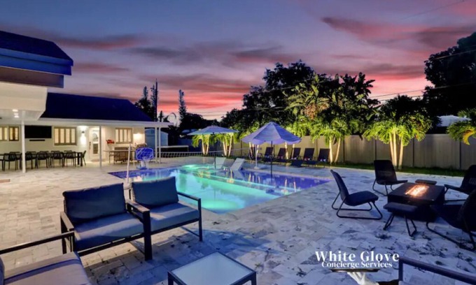 Pompano Beach Villa | Resort Villa Compound 7BR 2 Houses In One HTD Pool