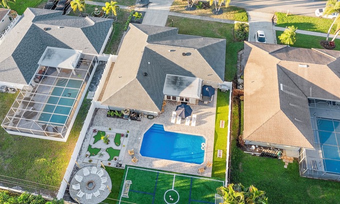Lake Clarke Shores House | Resort Villa! Heated Pool+Golf+Firepit+Turf Sports