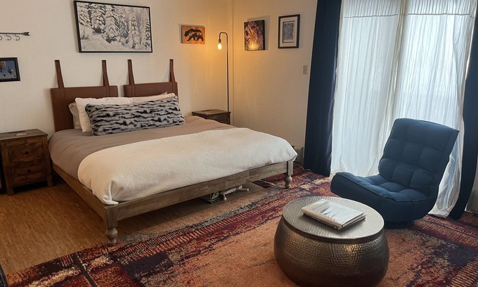 Taos Ski Valley Condo | Resort Village Modern Studio Condo