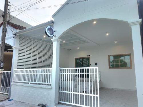 Betong Villa | Rest25 Betong