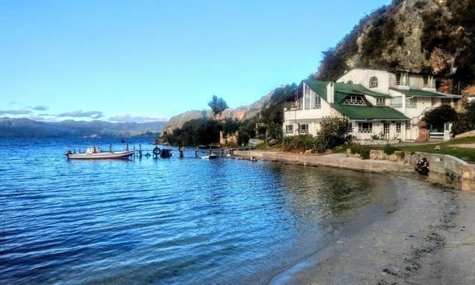 Tota Hotel | Restaurante cabaña Arco Iris Del Lago