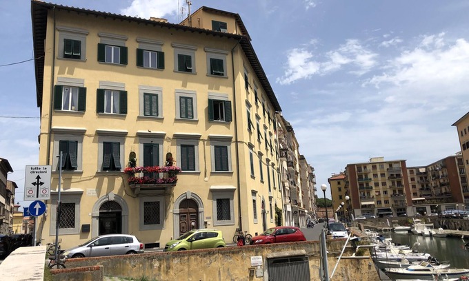 Venezia Nuova Apartment | Restaured apartment with 3 bedrooms in a palazzo next to the port and downtown