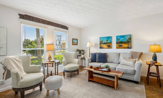 Fernandina Beach Condo | Restful and fabulous 2BR condo in Fernandina Beach 2 min walk to beach, sleeps 5