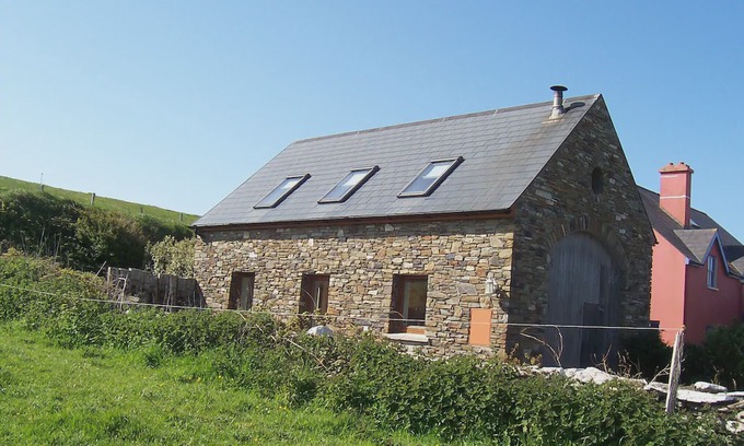 Crookhaven Cottage | Restored stonebuilt boathouse, in the beautiful fishing village of Crookhaven