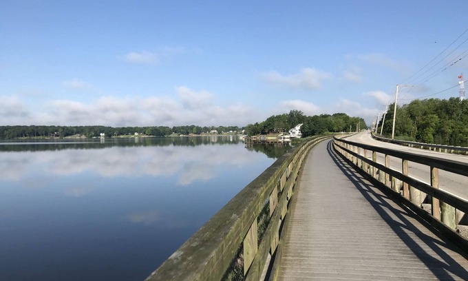 Berlin Center House | Retreat on Lake Milton 2 bed