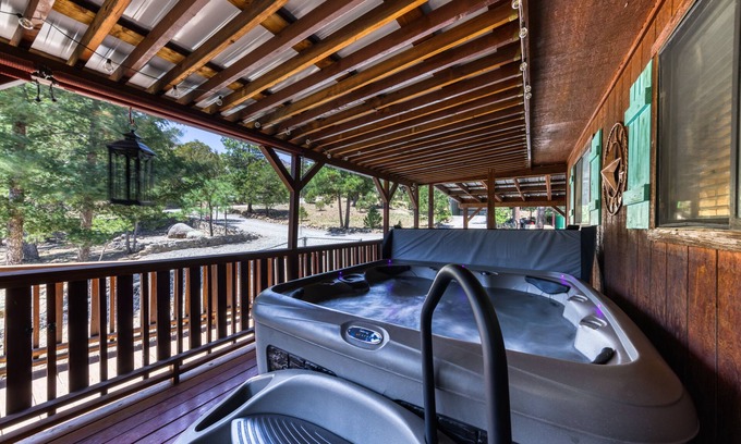 Alto House | Retreat to Nature | King Suite + Wildlife Views