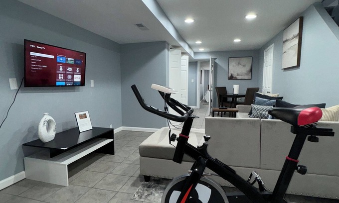 Wynnefield Apartment | Retreat to this harmonious and tranquil apartment in the quiet neighborhood.