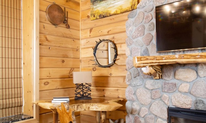 Chatham-Kent Hotel | Retro Suites Hotel