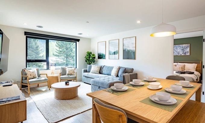 Revelstoke Condo | Revy Bliss - Dazzling Condo in the Mountains