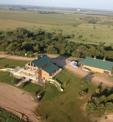 Corner Cabin | ReWild Ranch LLC