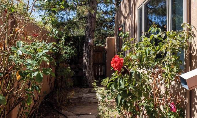 Santa Fe House | Rexie's Place