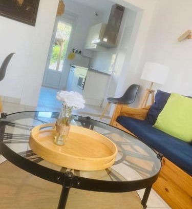 Tharon-Plage House | Rez-de-chaussée face mer 6 personnes