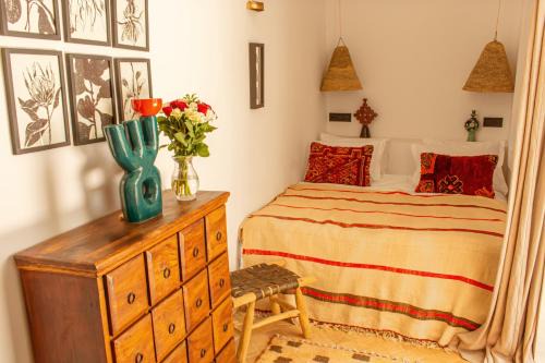 Bab Taghzout House | Riad Dar Ben Slimane