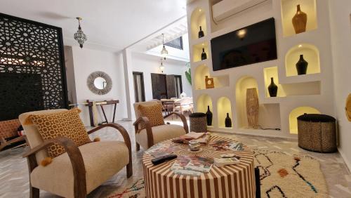 Bab Doukkala House | Riad Dar El Bahja