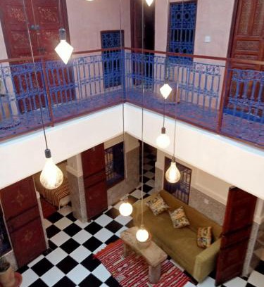 Bab Taghzout House | Riad l Ayinn in the heart of Marrakech.