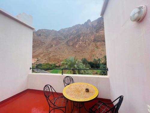 Toudgha El Oulia Hotel | Riad Les Roches Todra