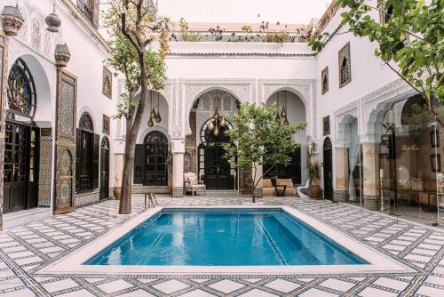 Ain Azlitan House | Riad Maison Bleue and Spa