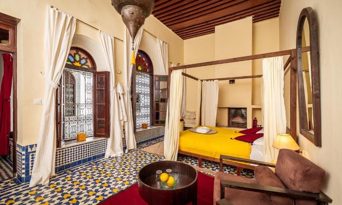 El Ayoun House | Riad Tizwa Fes