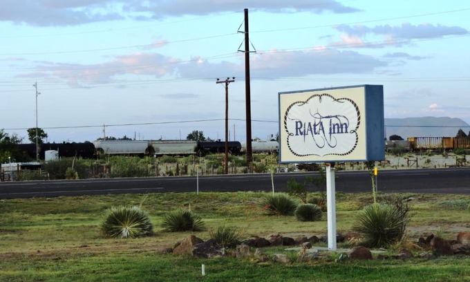 Marfa Hotel | Riata Inn - Marfa