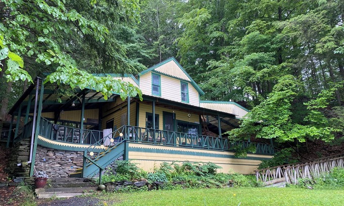 Trumansburg Cottage | Rice Cottage,Cayuga Lake,NY,rustic,historic,stone beach, fish, birds,sustainable