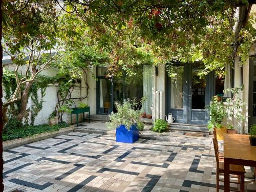 Amandus - Atheneum Apartment | Richard XIII