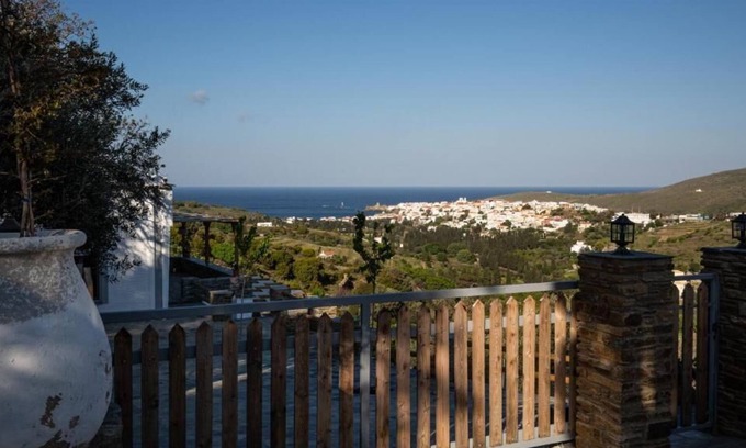 Andros Town Apartment | Richie's Sea View Romantic Residence