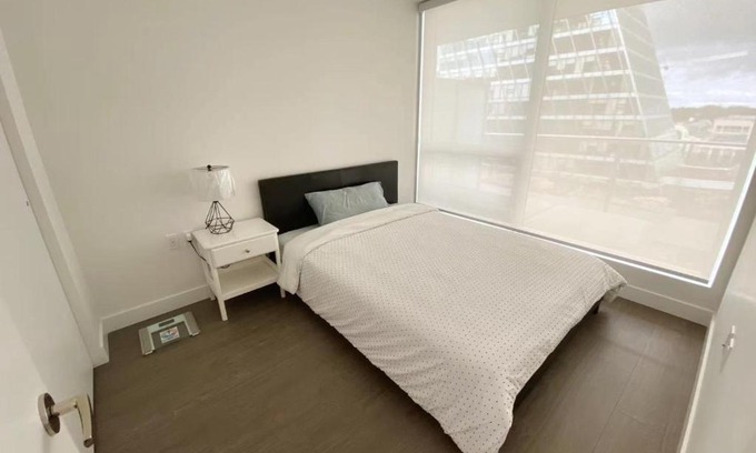 Richmond City Centre Apartment | Richmond center