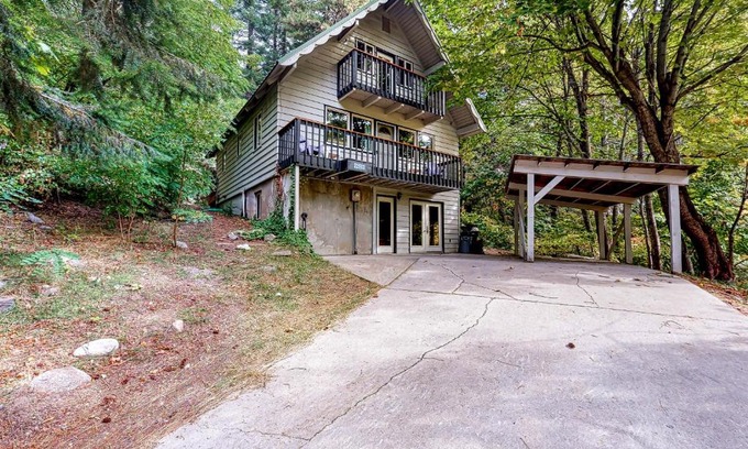Leavenworth House | Ridge View Retreat - 3 Bed 2 Bath Vacation home in Lake Wenatchee