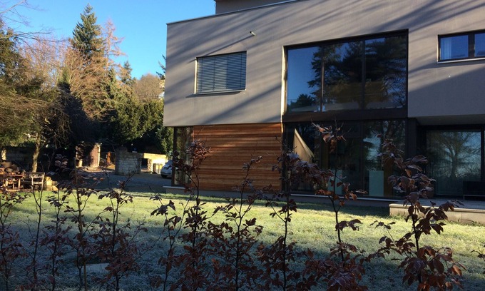 Loschwitz Apartment | Right on Elberadweg - cozy vacation apartment in Dresden Loschwitz