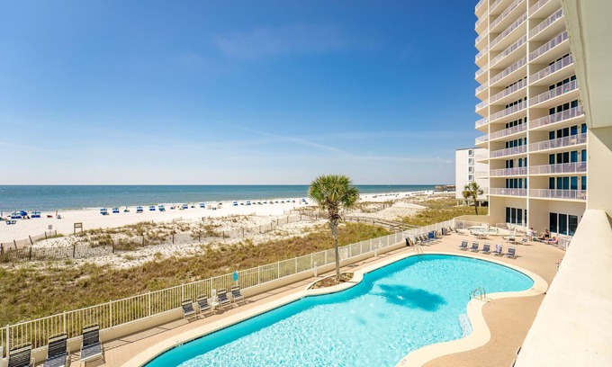 Gulf Shores Condo | RIGHT ON THE BEACH: 3 POOLS INCLUDING A ZERO GRAVITY POOL: Book for fall/winter