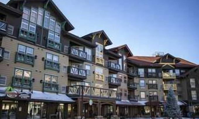 Snowshoe Condo | Rimfire 162 Cozy STUDIO in the heart of the Village!