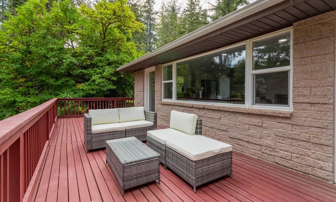 Sammamish House | Rina's yellow house