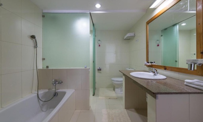 Jakar Resort | Rinchenling Resort