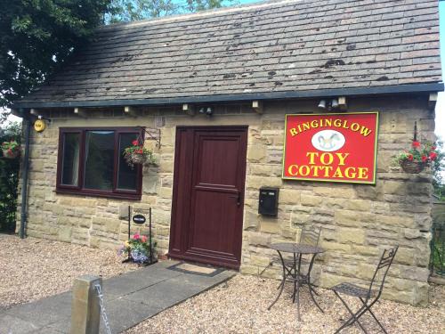 Hollow Meadows House | Ringinglow cottage