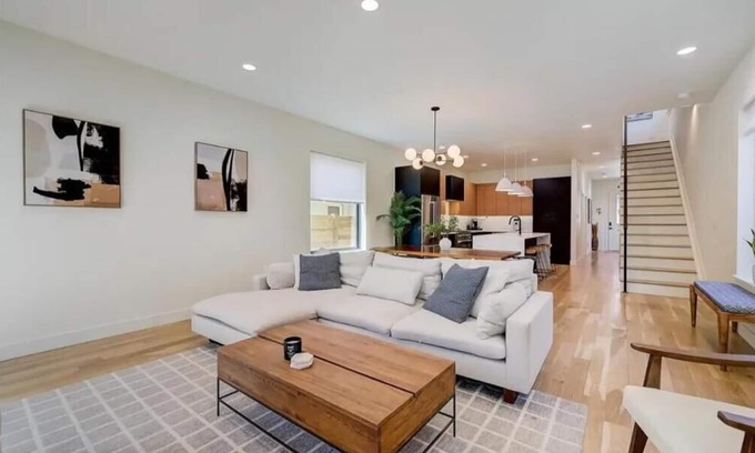 San Rafael House | RiNo New Build w/Rooftop Hot Tub