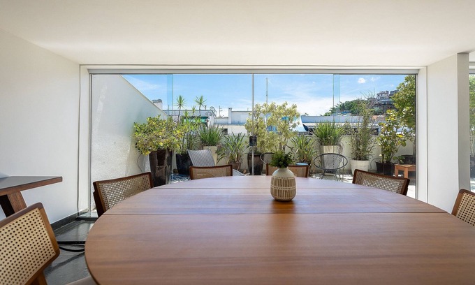 Zona Sul Apartment | Rio027 - Large 5 bedroom penthouse