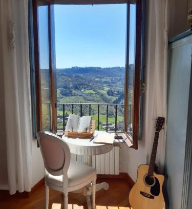 Orvieto House | Ripa Medici, camere con vista e parcheggio incluso