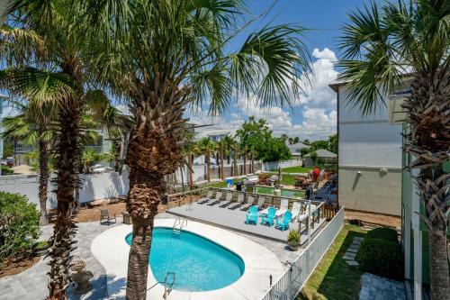 Crystal Beach House | Rise and Shine