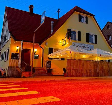 Hulben Apartment | Ristorante Pizzeria Ferienwohnung Mönchle