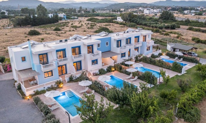 Gennadi Villa | RITA MARE seafront villas heated Pools