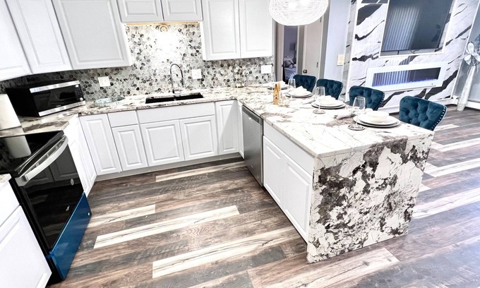 Appleton Apartment | Ritchie’s Residence of Kensington: Cinderella Suites